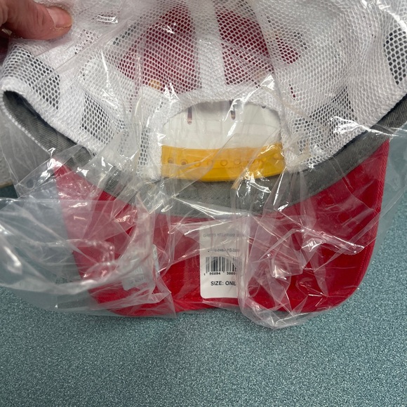 Kansas City Chiefs ❗️NWT❗️NFL Fanatics Trucker Hat OSFM Red - Picture 4 of 5